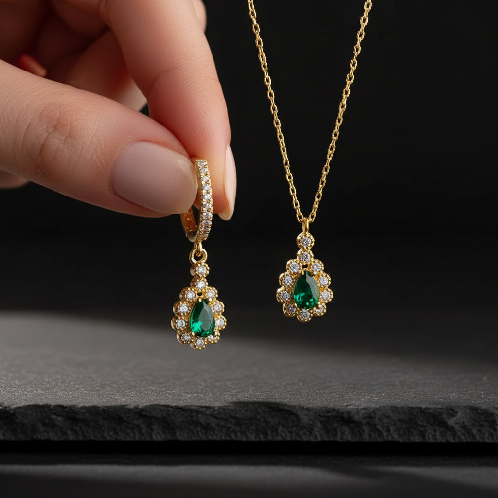 925 Sterling Silver Emerald Green Teardrop Necklace and Earring Set