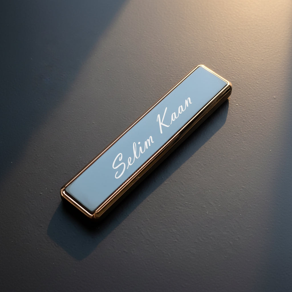 Personalized rechargeable electronic lighter