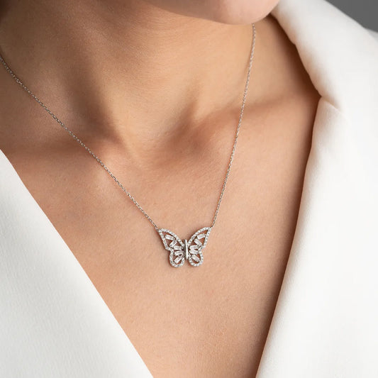 925 Ayar Gümüş Baget Taşlı Kelebek Kolye