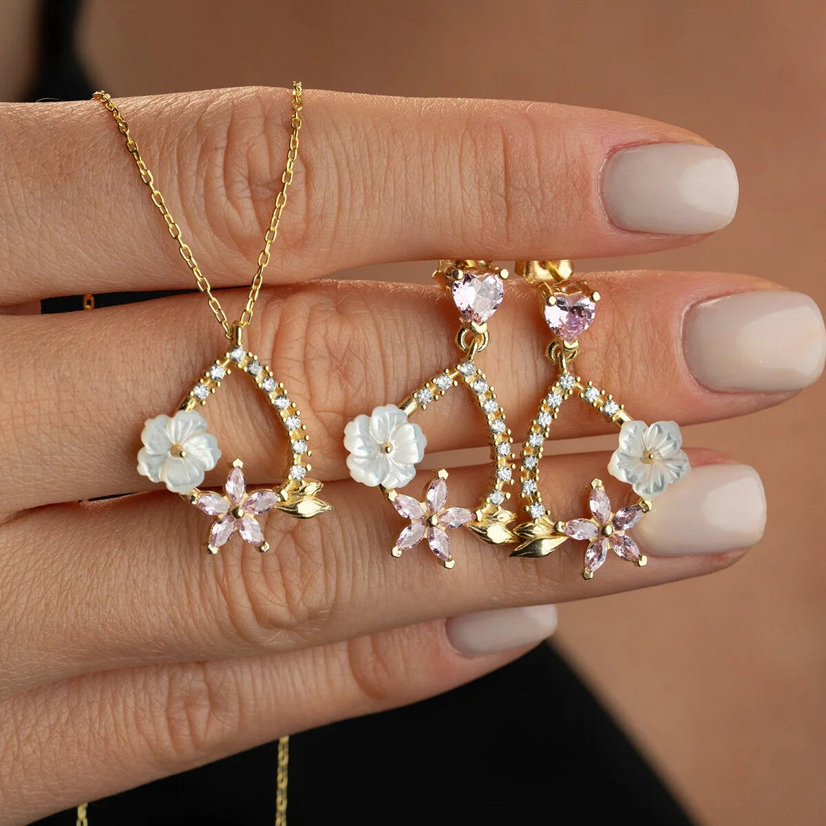 Blossom Aurora Sedef & Pembe Taşlı Gümüş Set