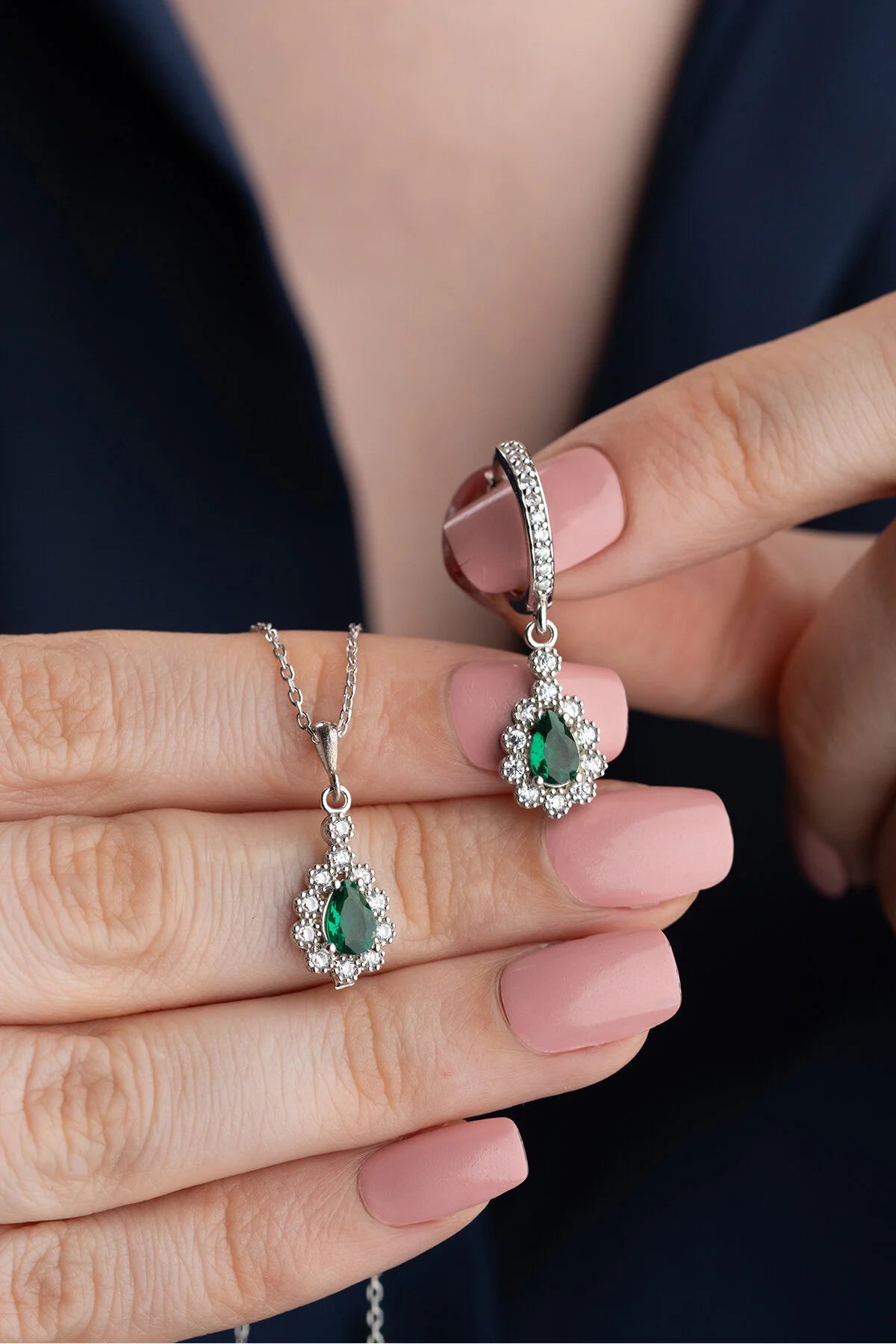 Boucles d'oreilles en argent sterling 925 à effet émeraude & Ensemble de collier