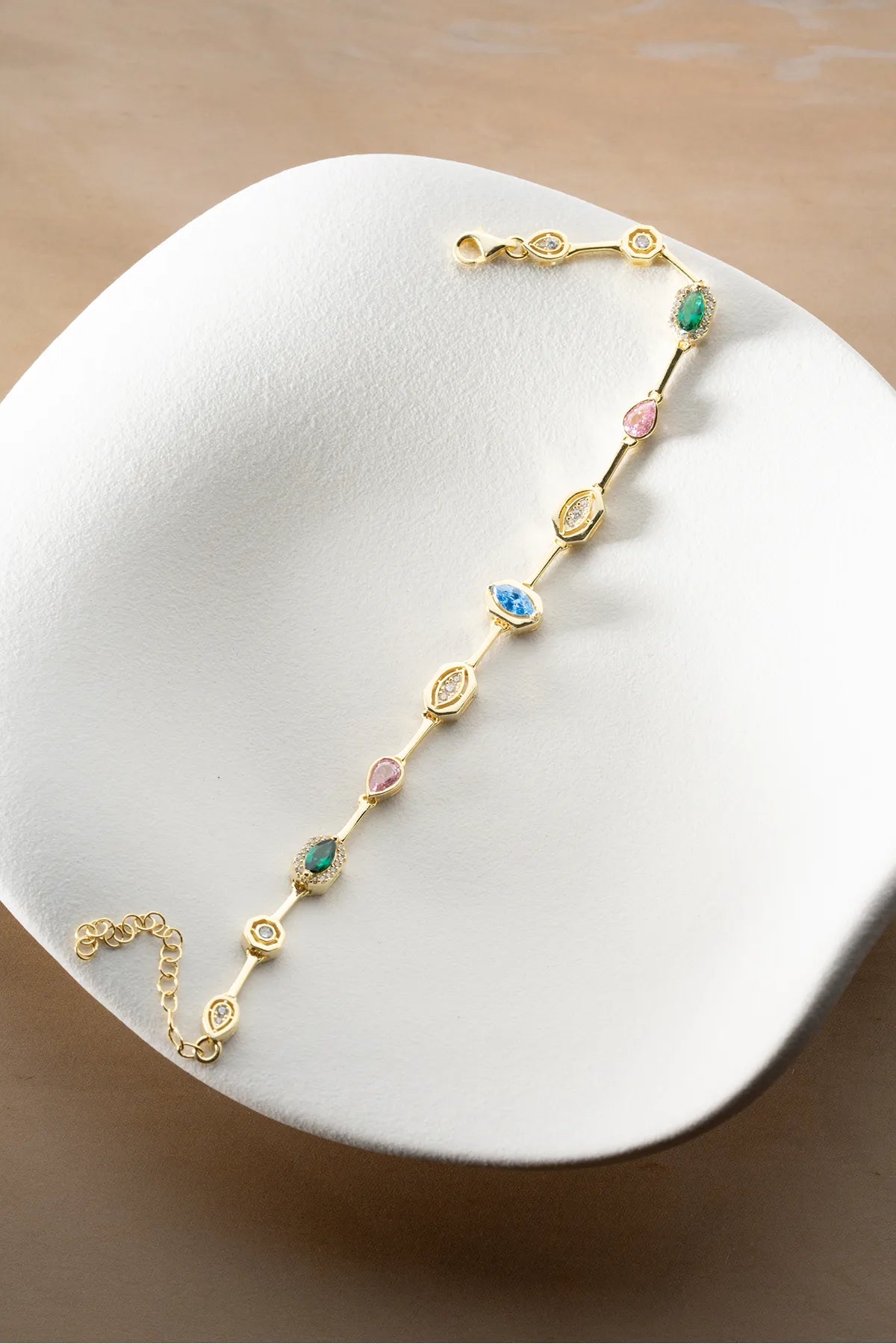 925 Ayar Gümüş Trend Zirkon Taşlı Altın Kaplama Bileklik