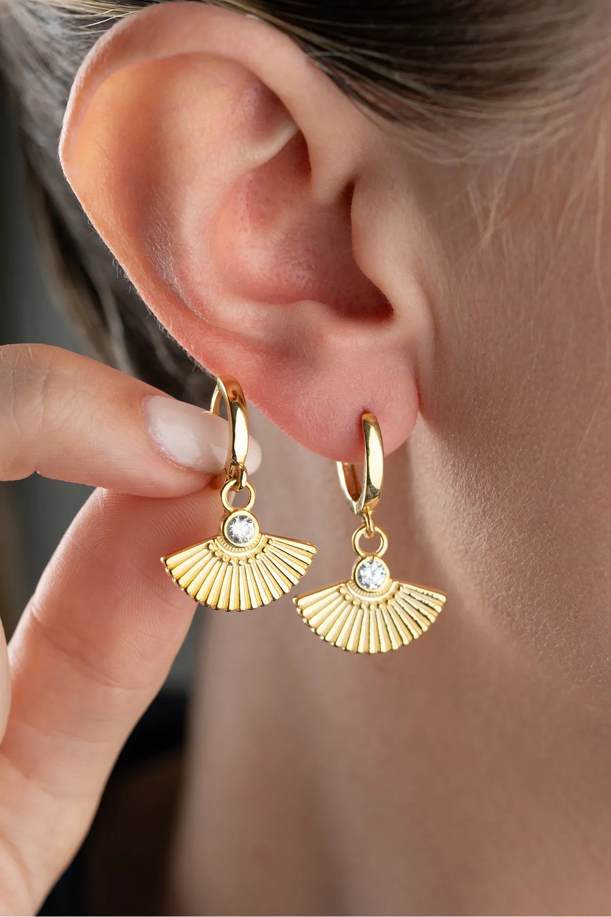 925 Ayar Gümüş Zirkon Taşlı Küpe