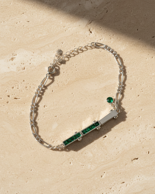 Green Stone Detail Silver Chain Bracelet