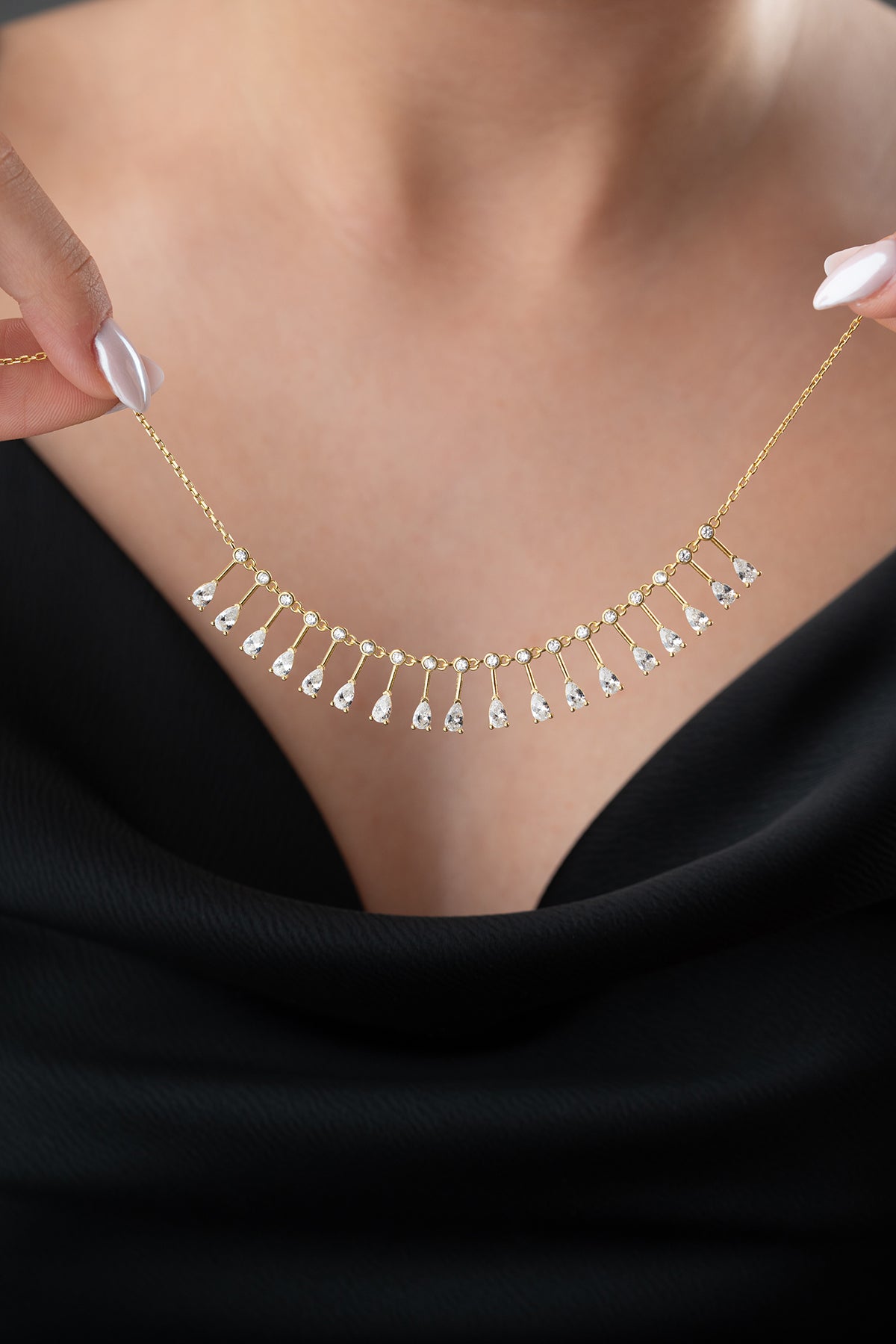 Aurelia Kolye – 925 Ayar Gümüş – Işıltılı Zarafet