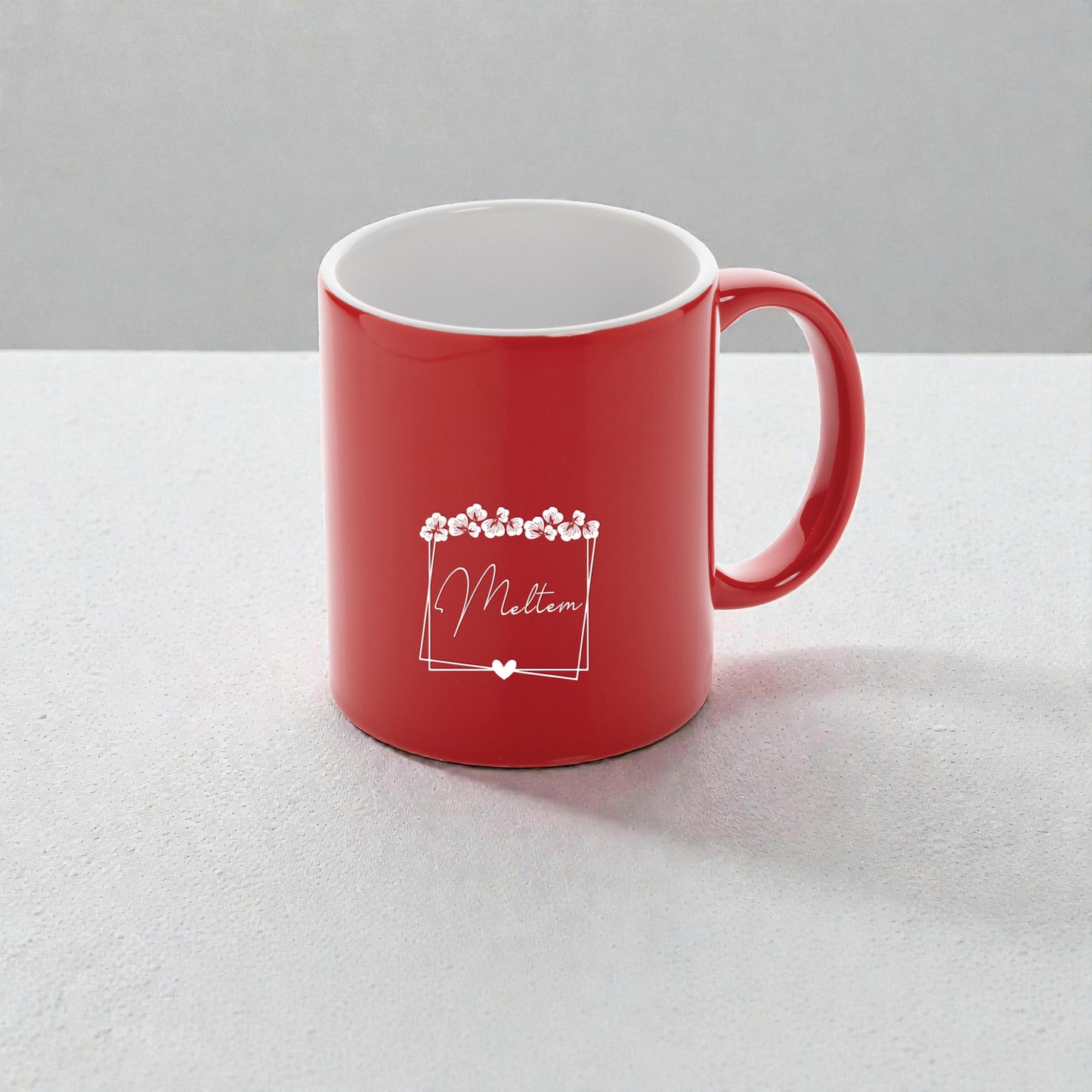 Çiçekli İsimli Kırmızı Kupa