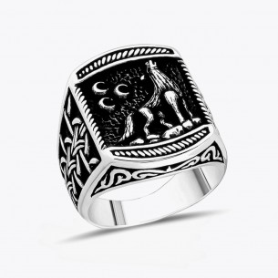 Three Crescents Wolf Motif Silver Ring