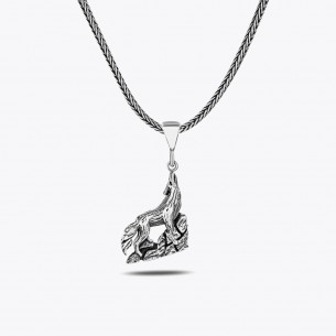 Wolf Necklace in 925 Sterling Silver