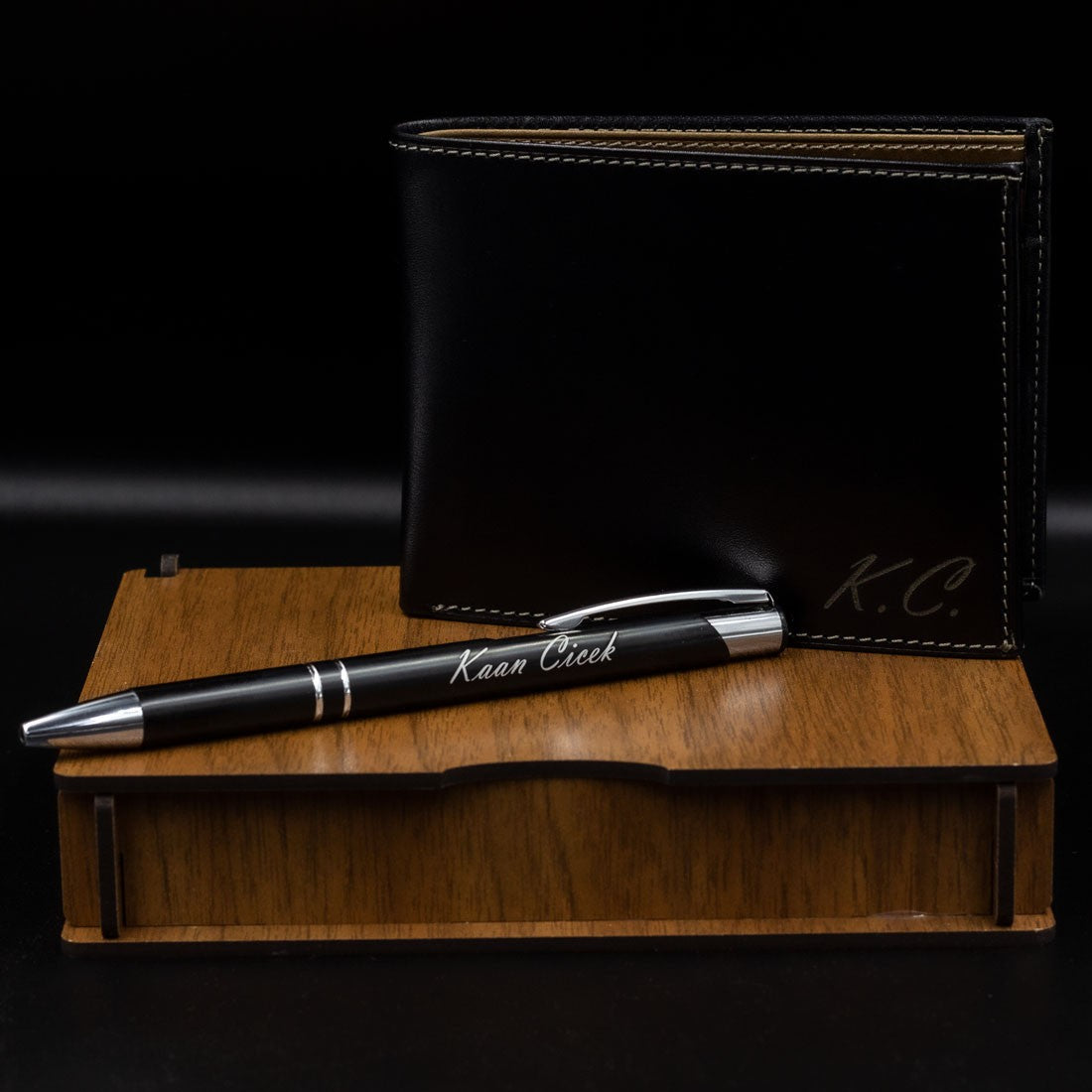 Personalized Leather Wallet & Pen Set