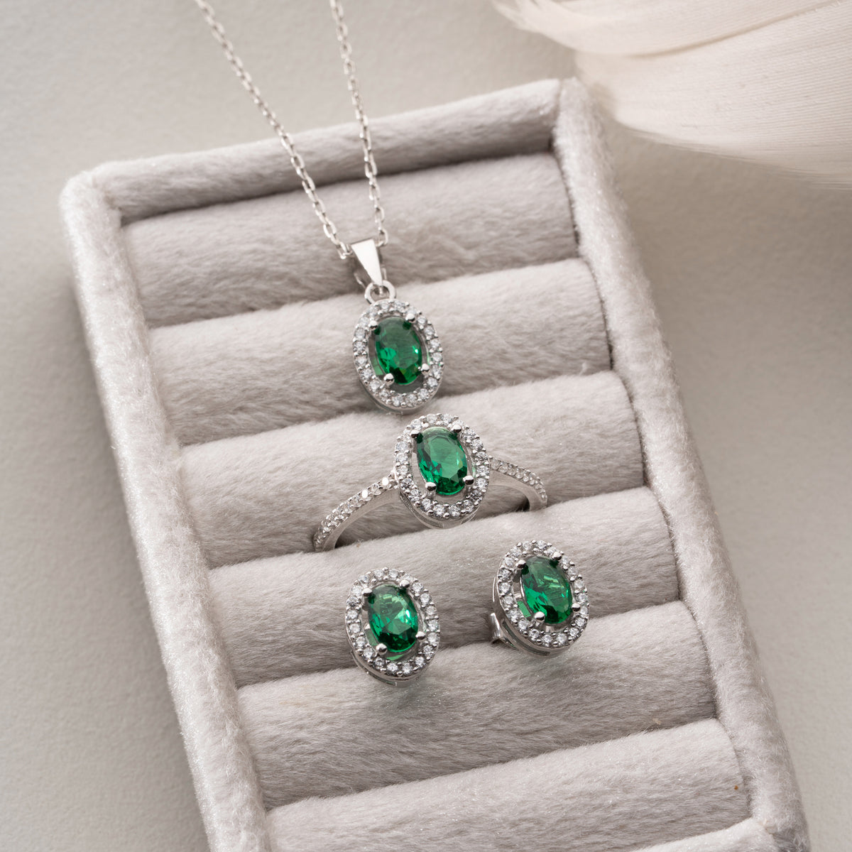 Emerald Aura Yeşil Taşlı Takı Seti | 925 Ayar Gümüş