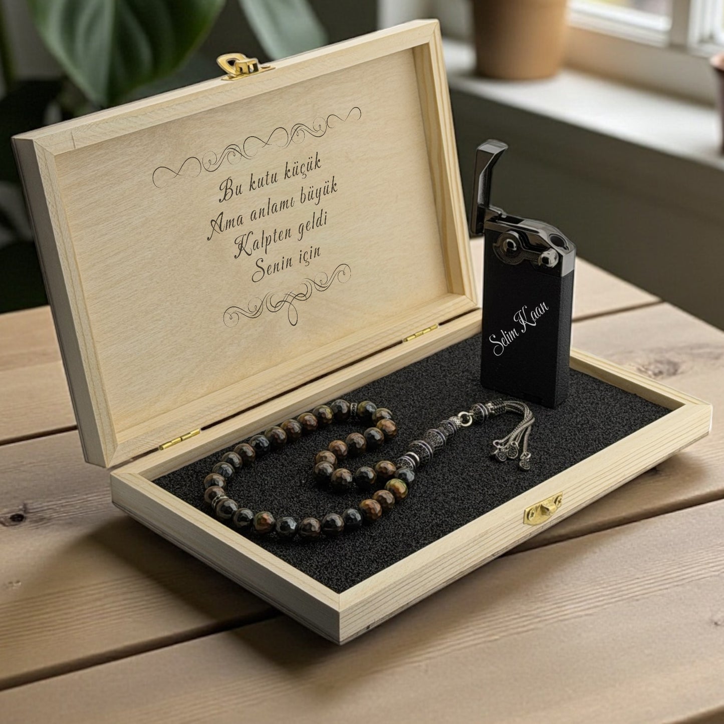 Kişiye Özel Renk Değiştiren His Taşı Tesbih ve Gazlı Çakmak Hediye Seti