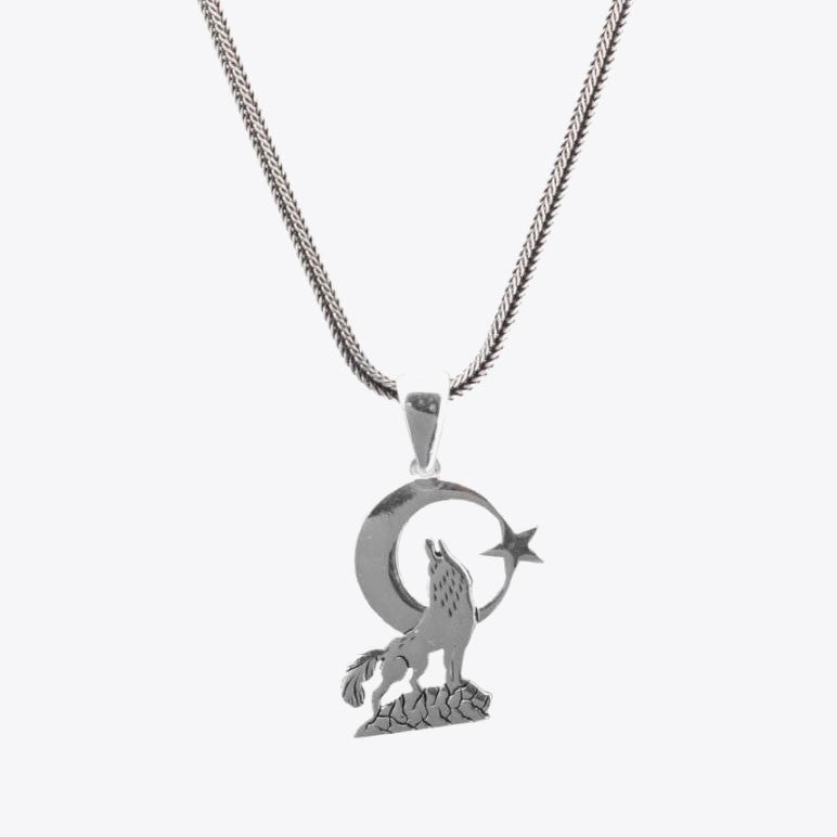 Wolf Necklace in 925 Sterling Silver -2