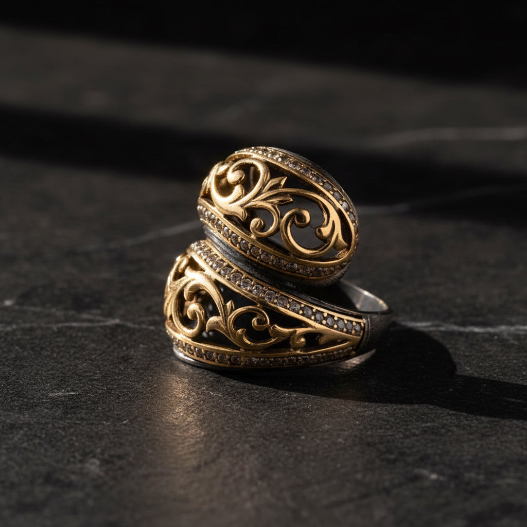 Patterned Ladies Silver Ring