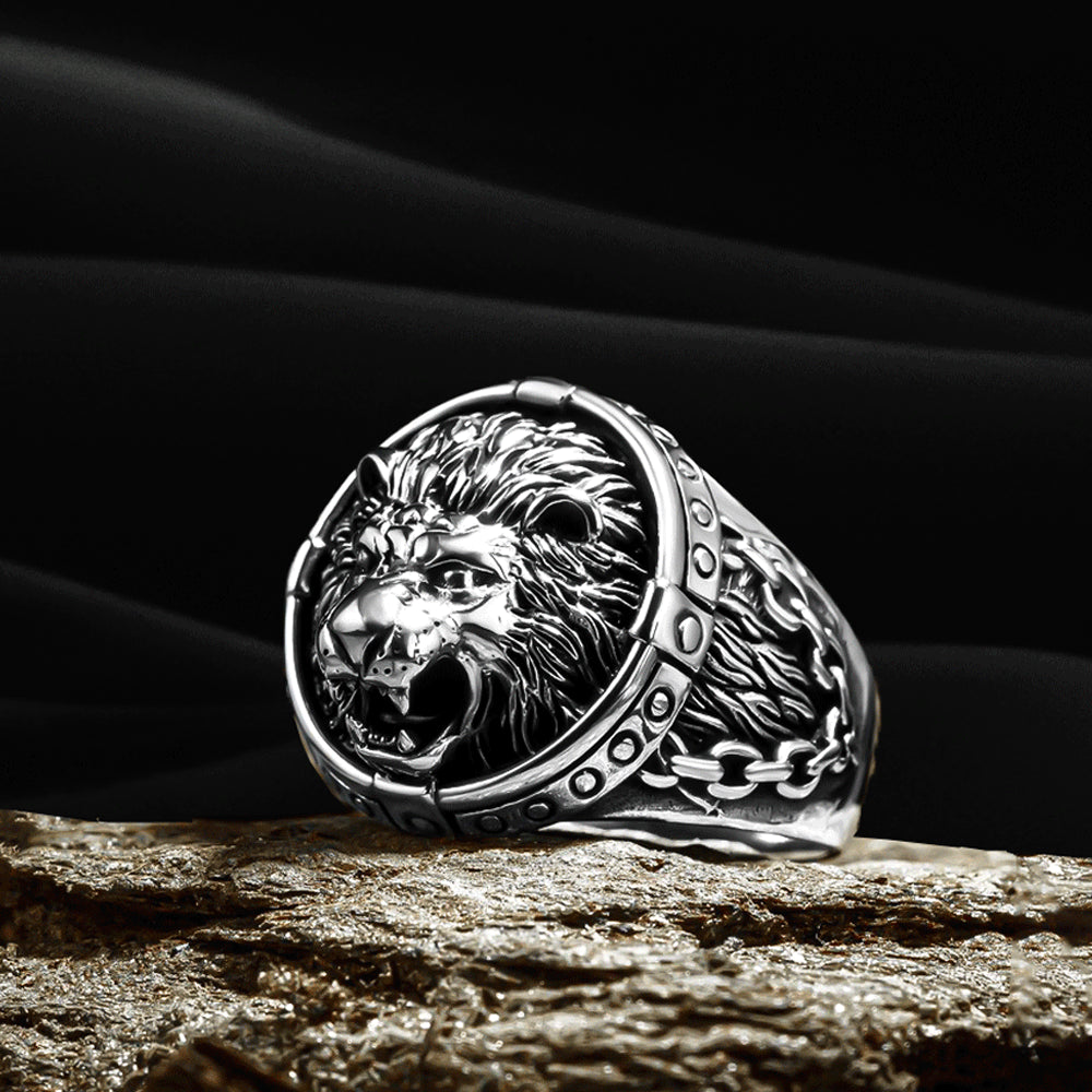 Ring aus 925er Sterlingsilber mit Löwenfigur