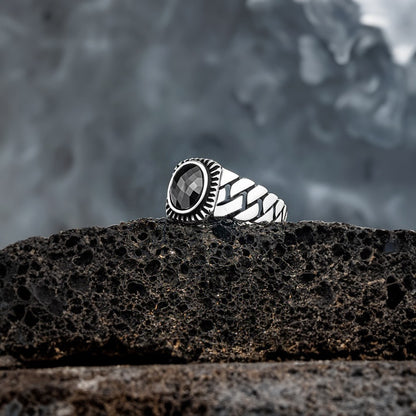 Örgü Desenli Siyah Oniks Taşlı Gümüş Yüzük