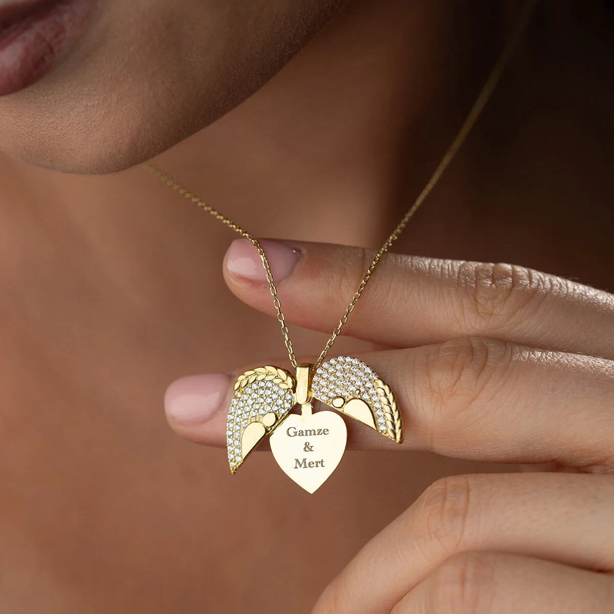 kişiselleştirilebilir çift isimli kalp kolye