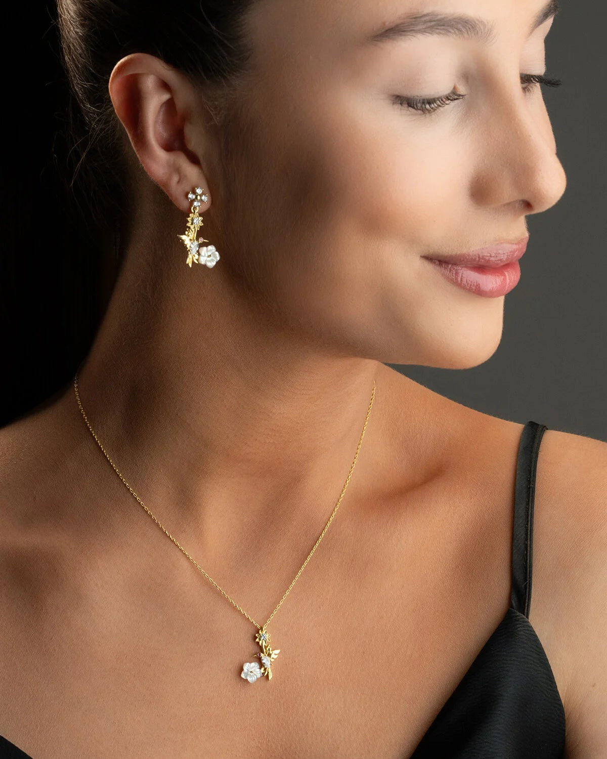 Mira Kuşu Sedef Taşlı Kolye-Küpe Seti