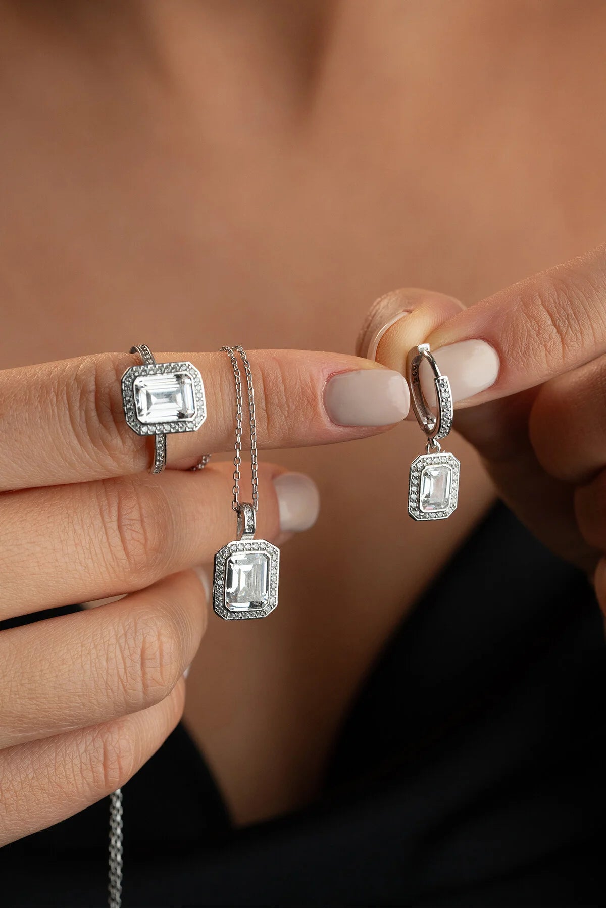 Luna Işıltısı Baget Taşlı Set