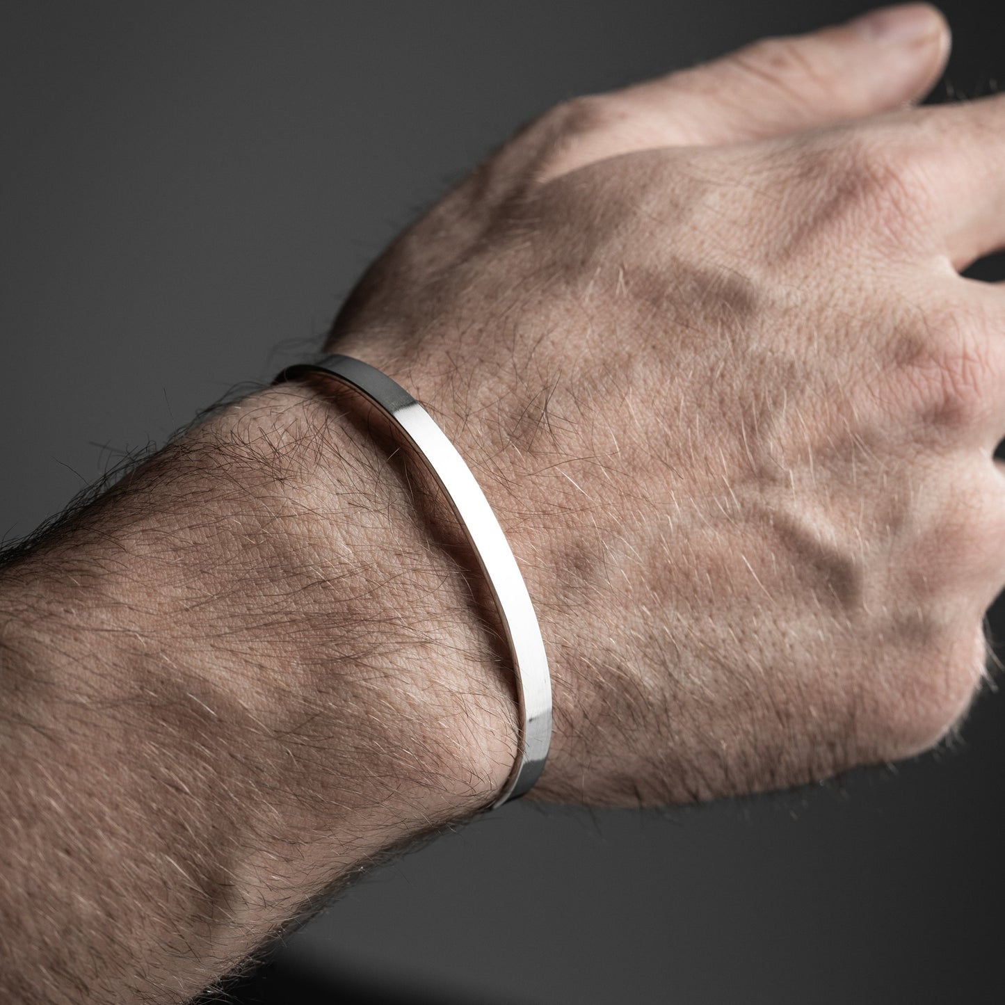 Lunor Cuff – Erkek 925 Ayar Gümüş Kelepçe Bileklik