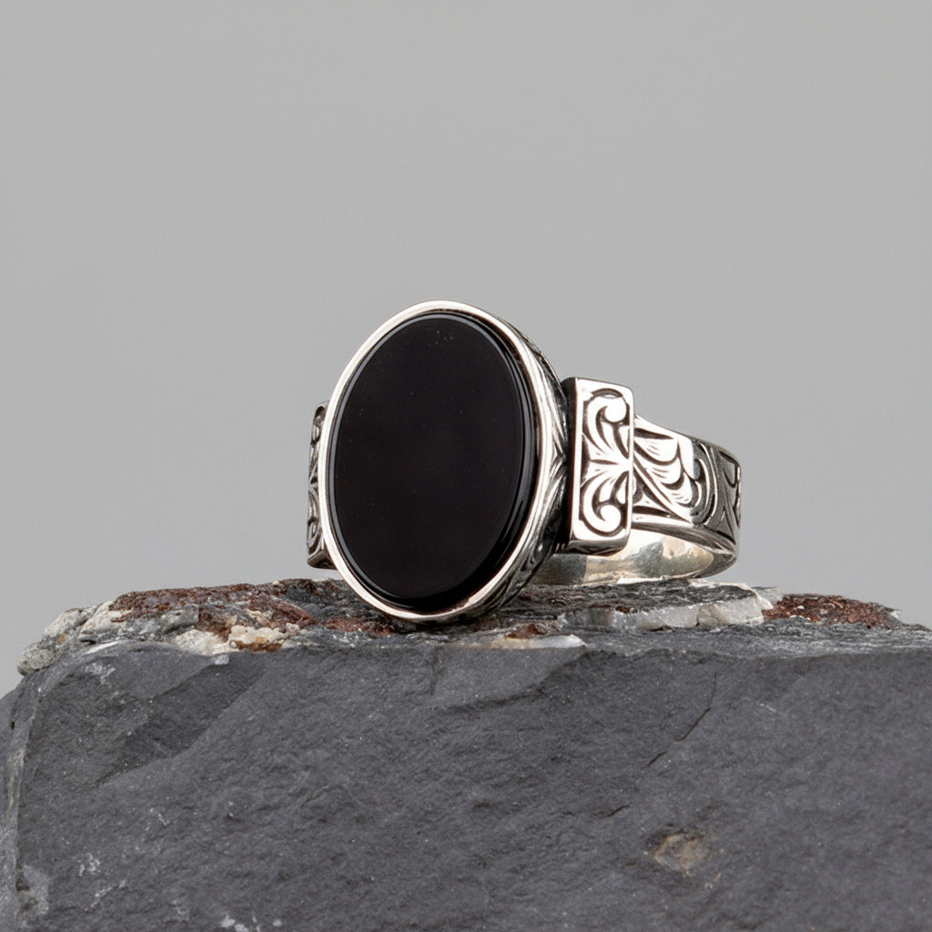 925 K Silver Onyx Ring