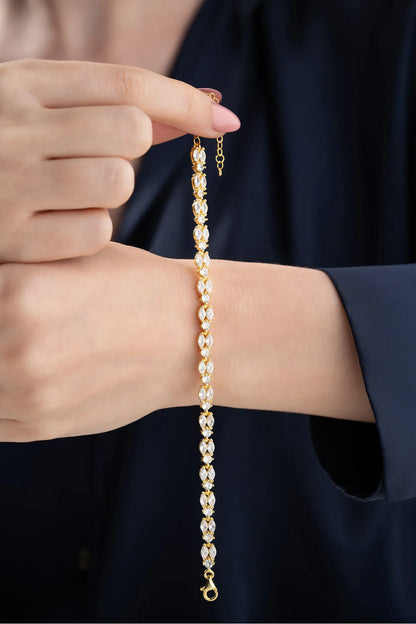 Gold plated oval stone elegant bracelet