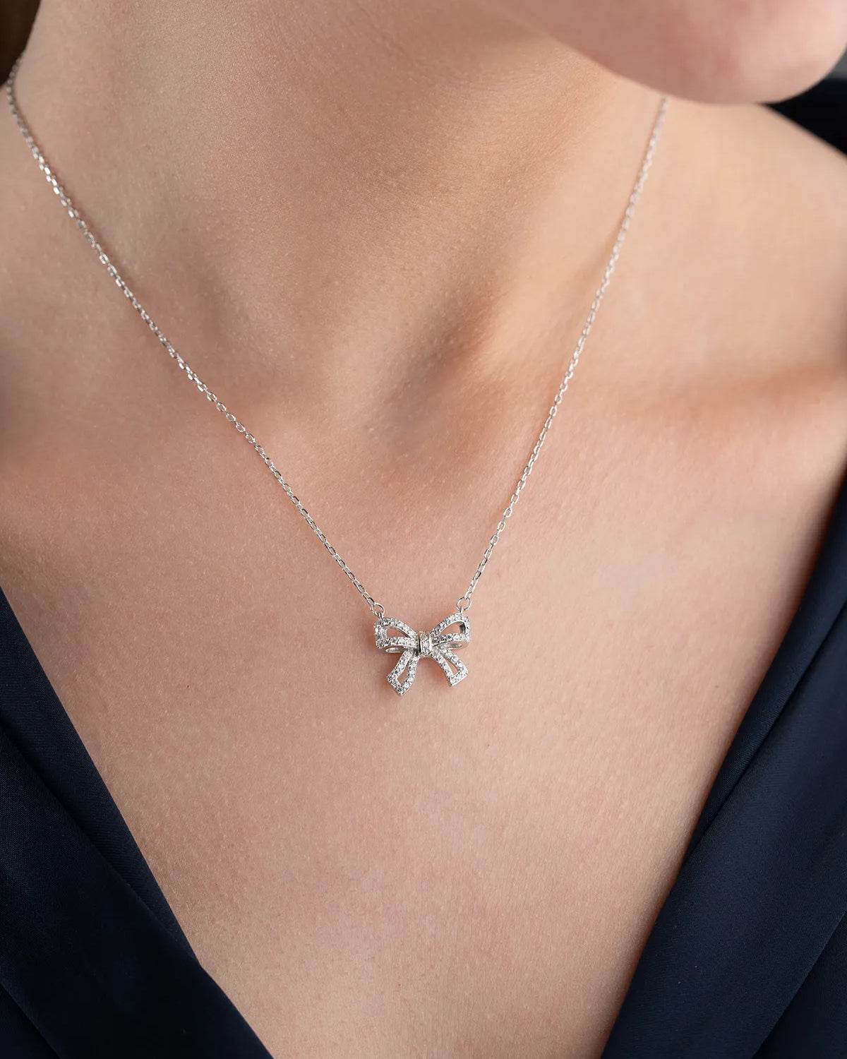 925 Sterling Silver Bow Necklace