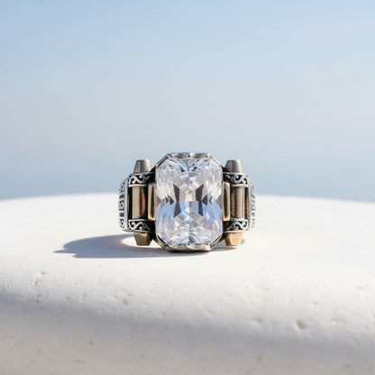 Herrenring aus 925er Silber mit Weißem Zirkonstein

