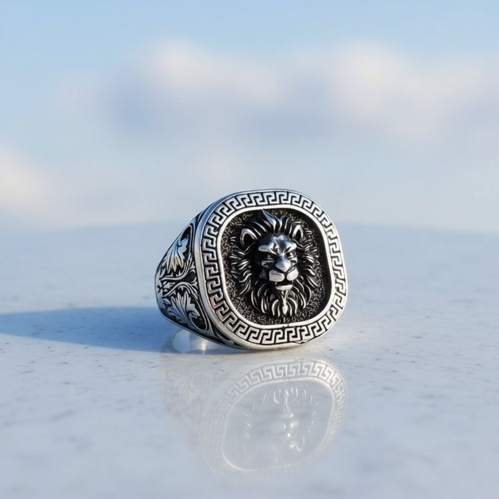 Men’s 925 Silver Ring with Lion Head Design