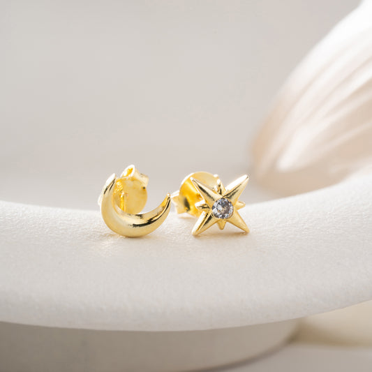 Ay ve Yıldız Küpe