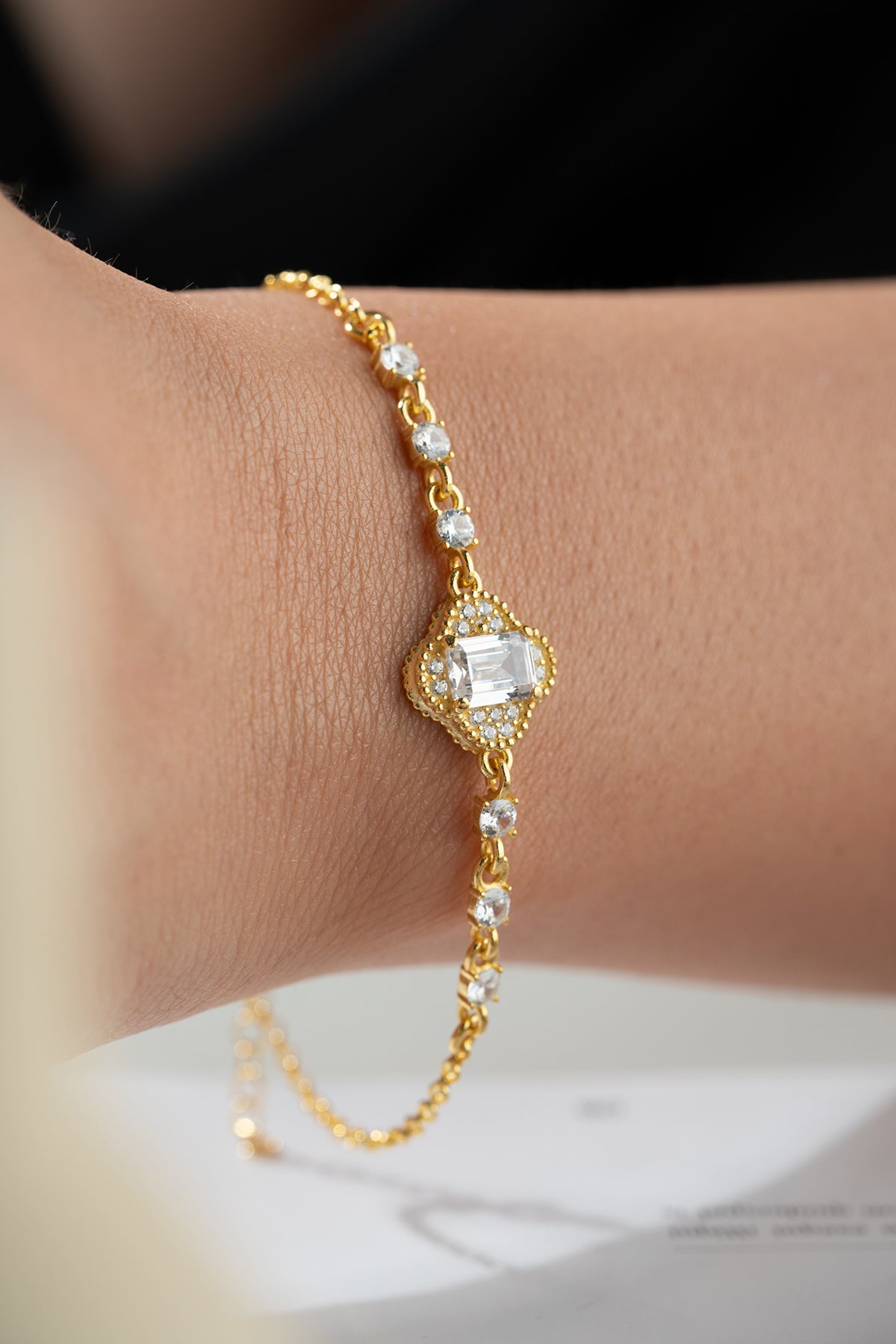 925er Silberarmband mit Zirkonsteinen