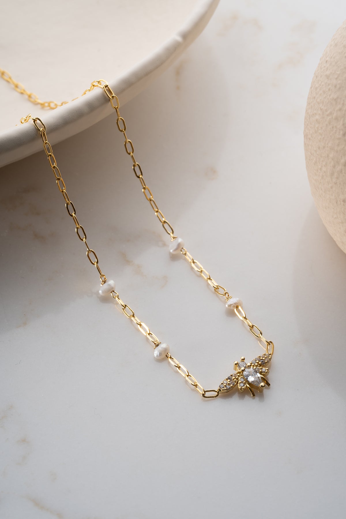 Pearl Bee Shine pearl bee silver necklace