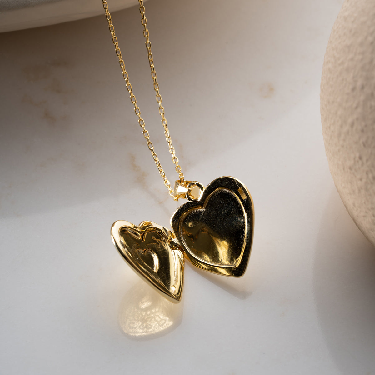 Golden Memory Kalpli Gümüş Locket Kolye