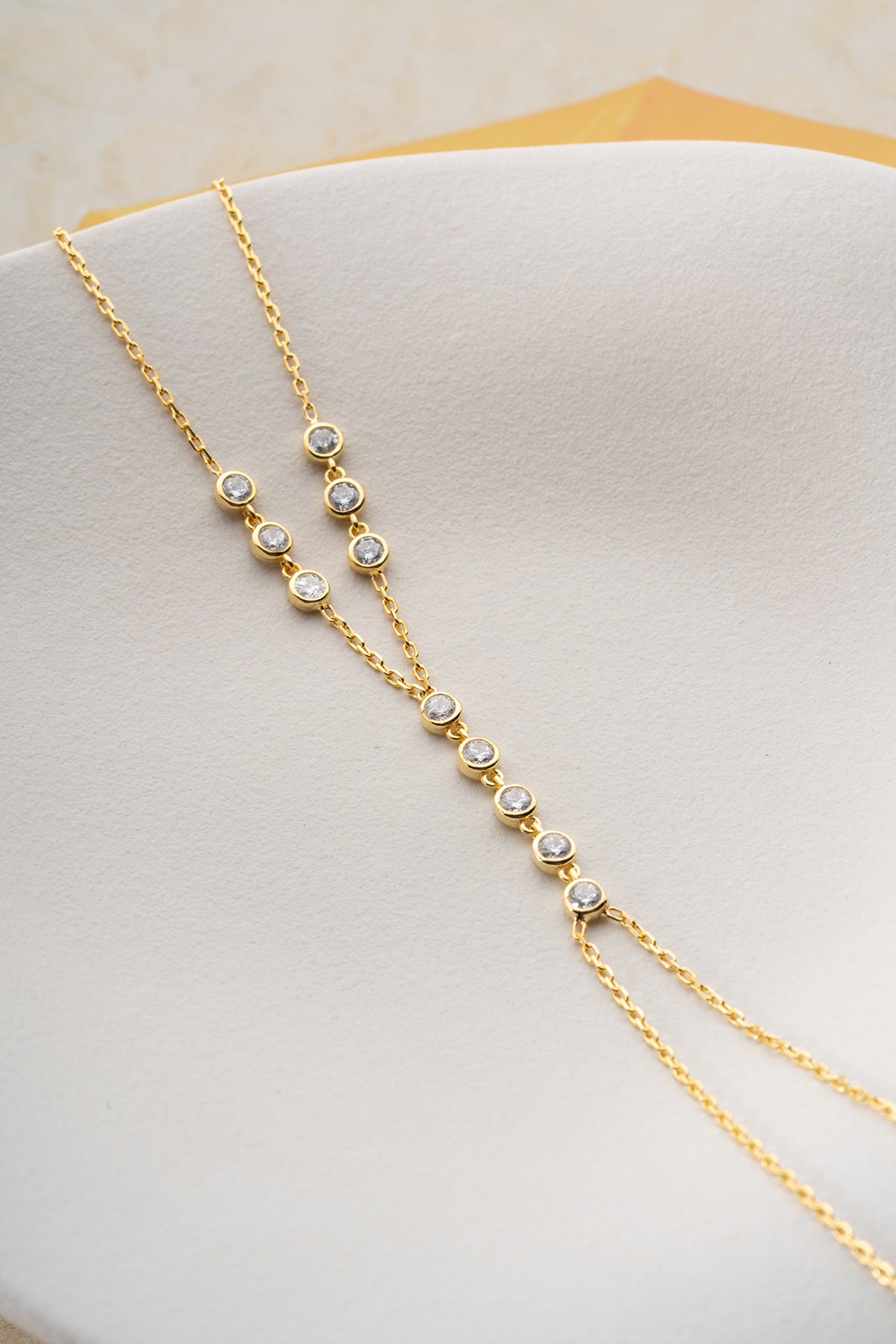 Handkette mit runden Steinen – Şahmeran Kollektion