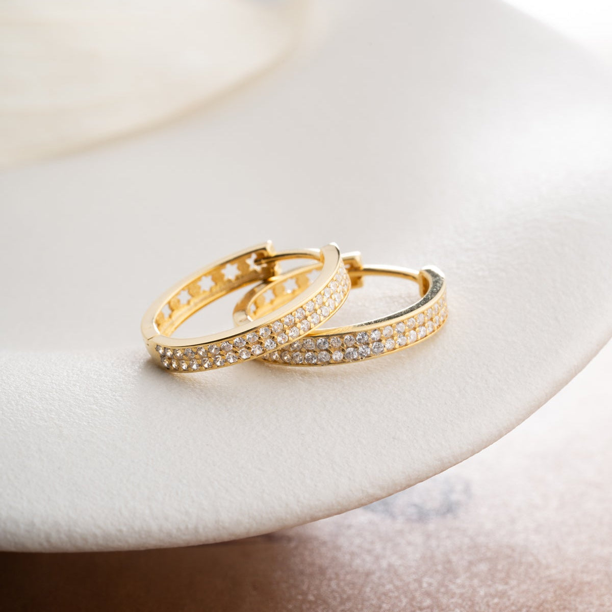 Zirkon Taşlı Halka Küpe – 925 Ayar Gümüş