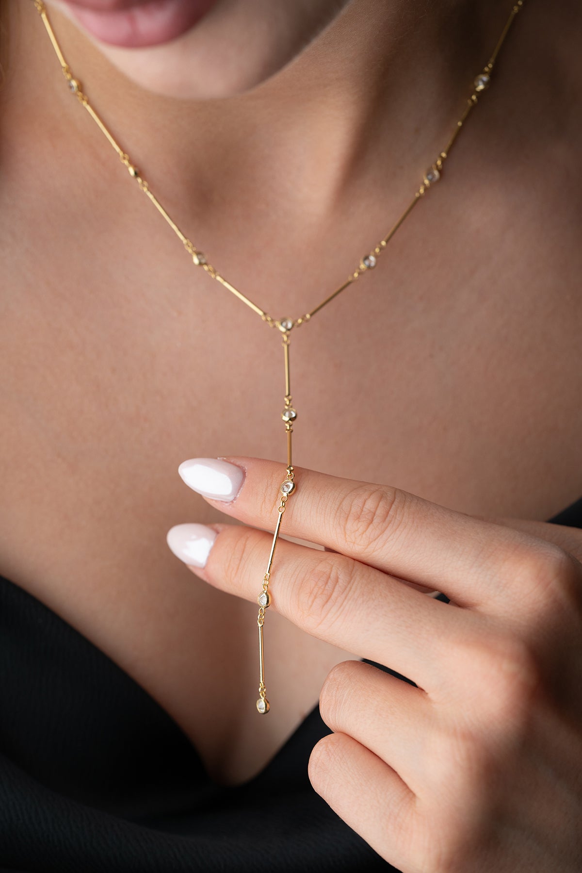 Liora Y Kolye – 925 Ayar Gümüş – Zarif Tasarım