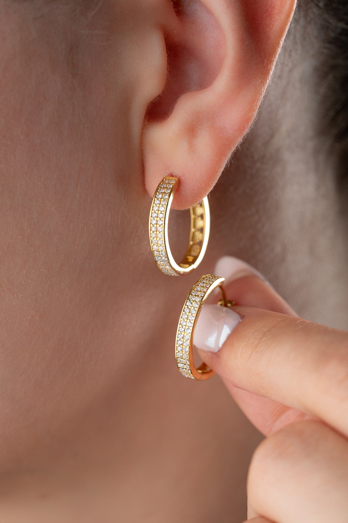 Zirkon Taşlı Halka Küpe – 925 Ayar Gümüş