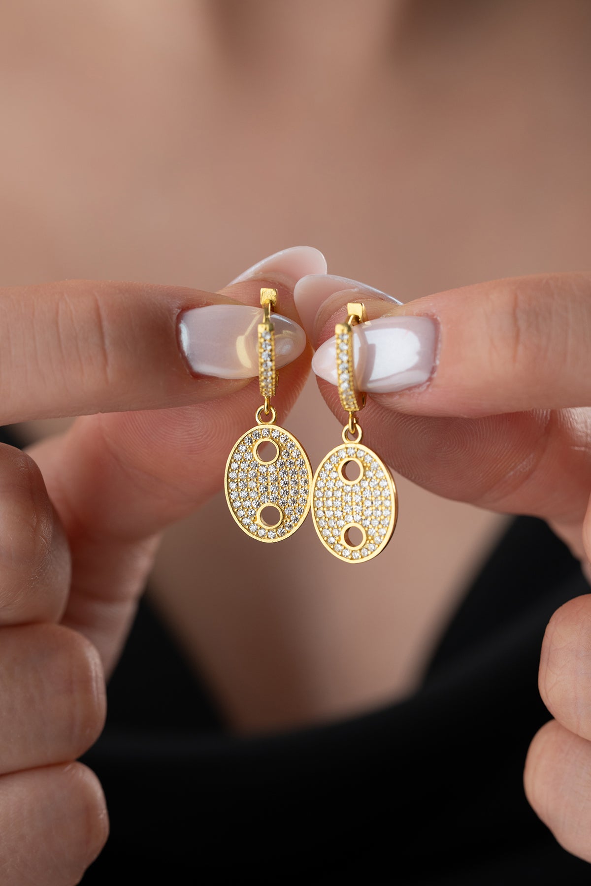 Boucles d'oreilles plaquées à or scintillantes ovales Aurora