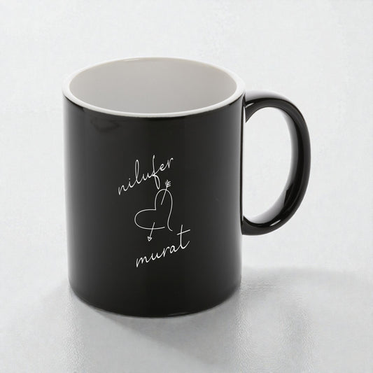 Ok ve Kalpli Siyah Kupa – Kişiye Özel