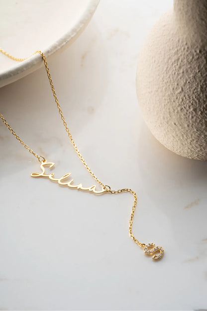 Collier en argent d'écriture de l'écriture manuscrite