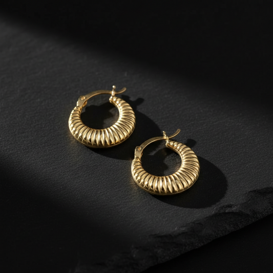 Goldene Welle Ohrringe – 925er Silber