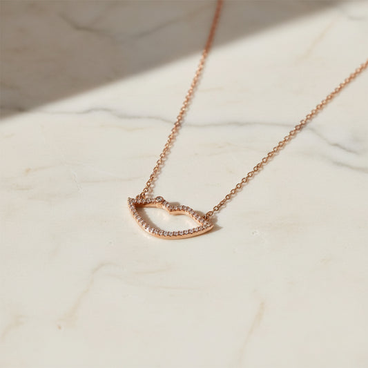 Rose Gold Dudak Model Taşlı Kolye
