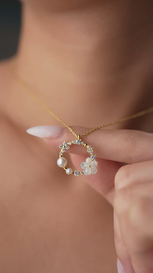 İnci ve Çiçek Detaylı Kolye - 925 Ayar Gümüş